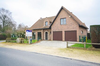 Villa for rent in Sterrebeek