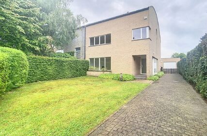 Villa for rent in Sterrebeek