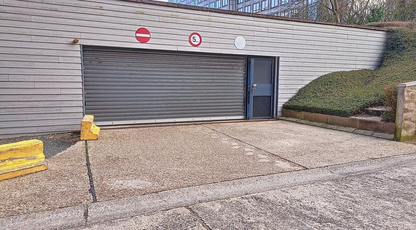 Closed garage for sale in Zaventem Sint-Stevens-Woluwe