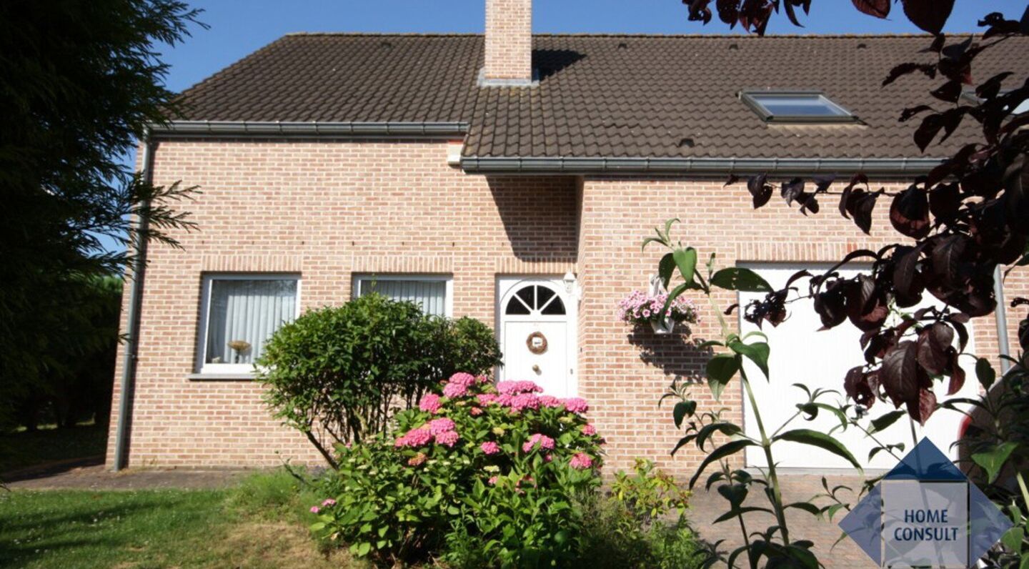 Villa for rent in Sterrebeek