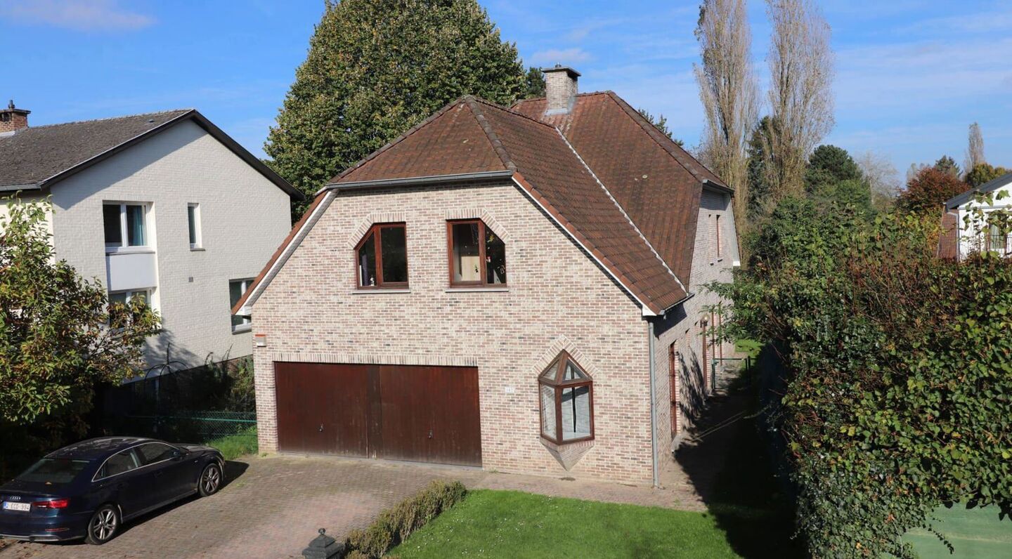 Villa for rent in Vossem